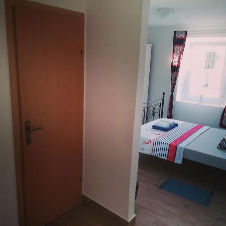 Appartamento Stone House Slatine Esterno foto